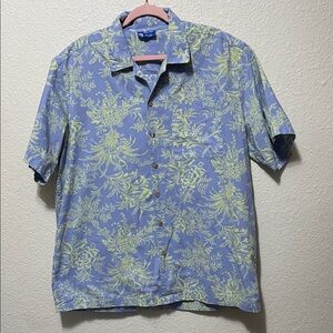 Blue Island Threads Men's Hawaiian Style Shirt. Good Condition. Size XXL.